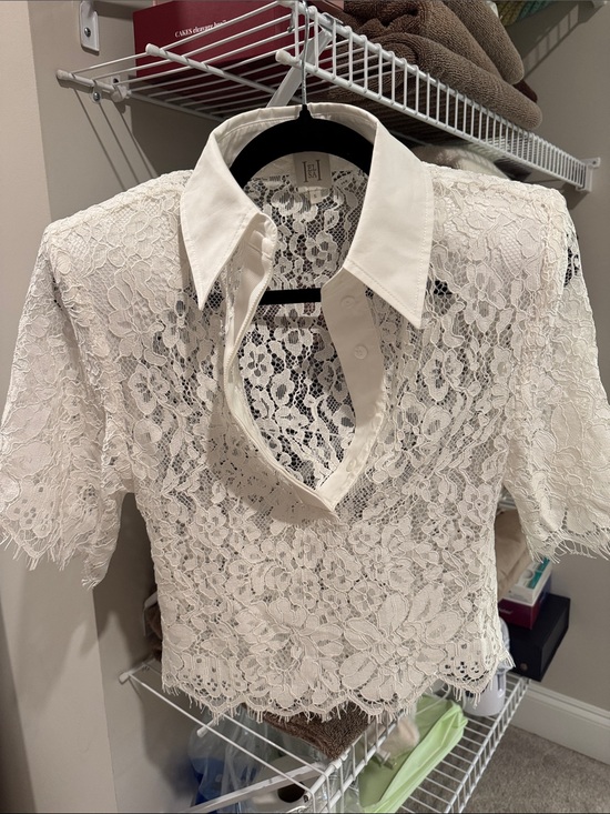 Helsa Tops - Helsa The Lace Shirt With Shoulder Pad